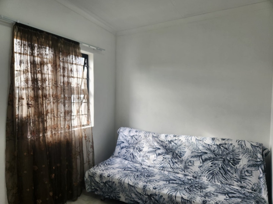 2 Bedroom Property for Sale in Pacaltsdorp Western Cape